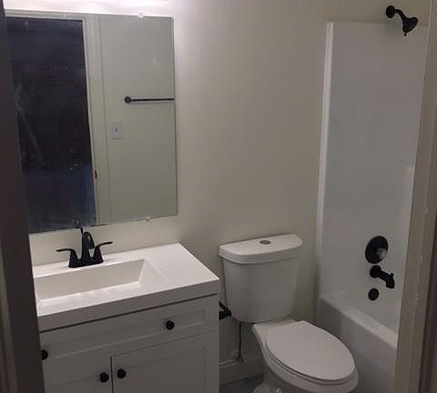 5th image of 413 Delaware St #306