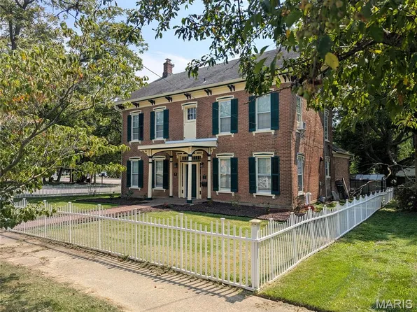 322 E Main St, Greenville, IL 62246