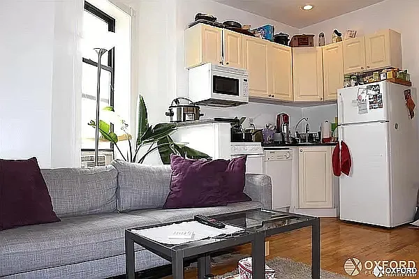 Rented by Oxford Property Group | media 31