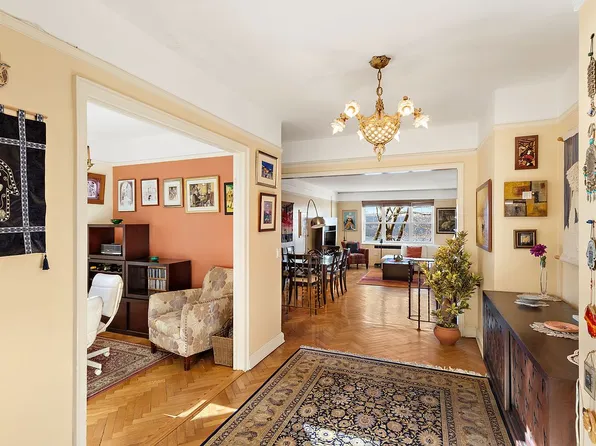 160 Cabrini Blvd APT 19, Manhattan, NY 10033