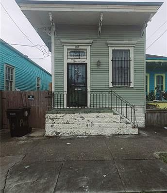 1st image of 1914 Dumaine St