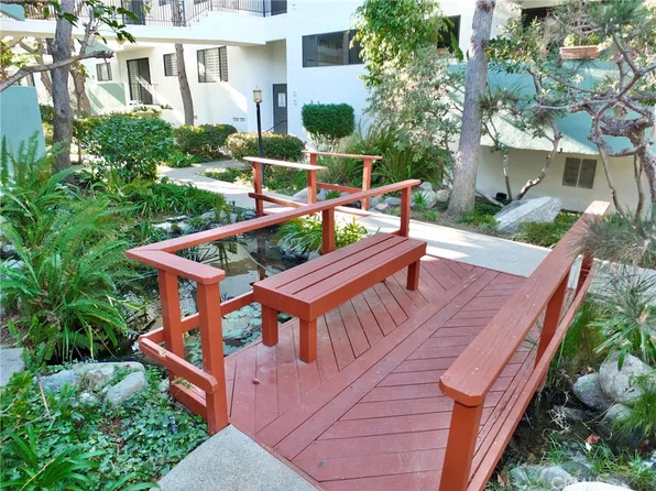 5000 S Centinela Ave APT 108, Los Angeles, CA 90066