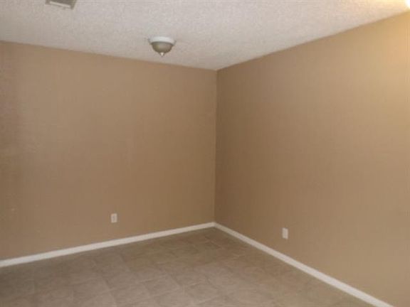 4th image of 1307 Willoughby Ln APT 5411