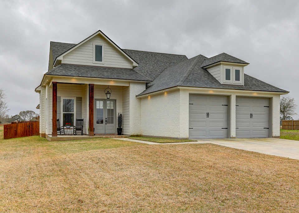 1st image of 304 Whispering Meadows Rd