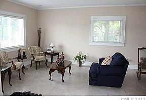 4th image of 19 Burlington Ave