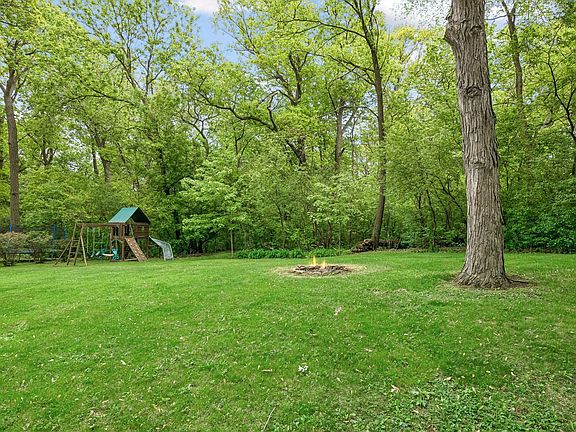 3rd image of 3531 Arbor Ln