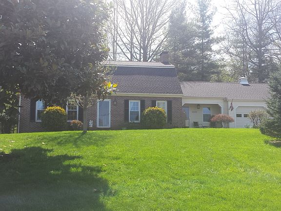 2nd image of 1040 Centerbrook Cir