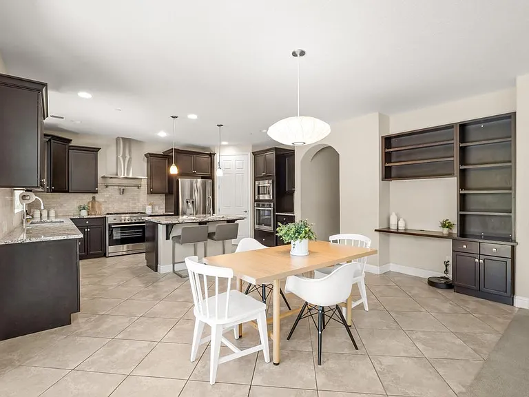 1229 E Via Roma Dr — Photo 17
