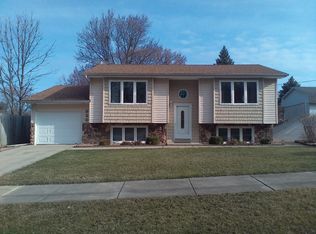 920 W South St, Crown Point, IN 46307