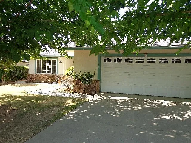 277 W Los Altos Ave photo 1