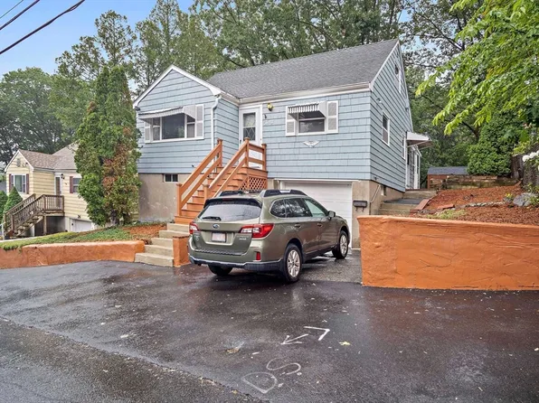 30 Bonavesta St, Lynn, MA 01905