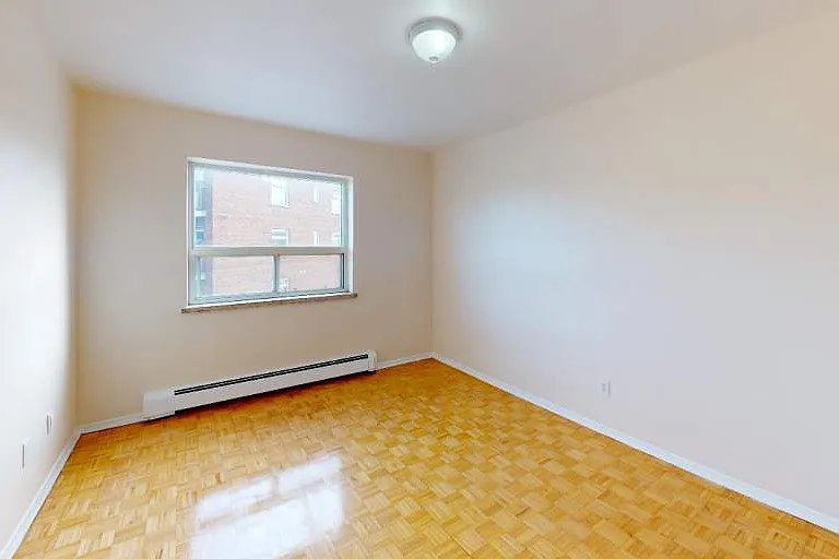 506 Danforth Rd #BACHELOR DEN — Photo 14