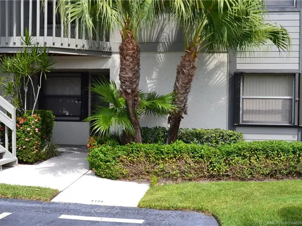 6255 SE Charleston Pl #D-101, Hobe Sound, FL 33455