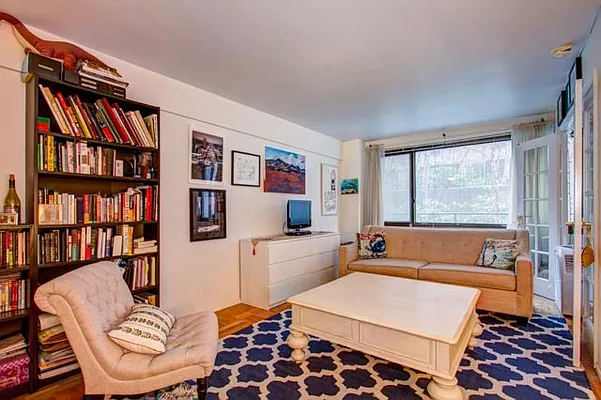 Rented by Compass | media 7