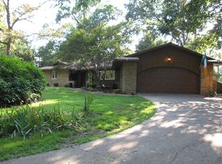 1707 E 1130th Rd, Lawrence, KS 66049