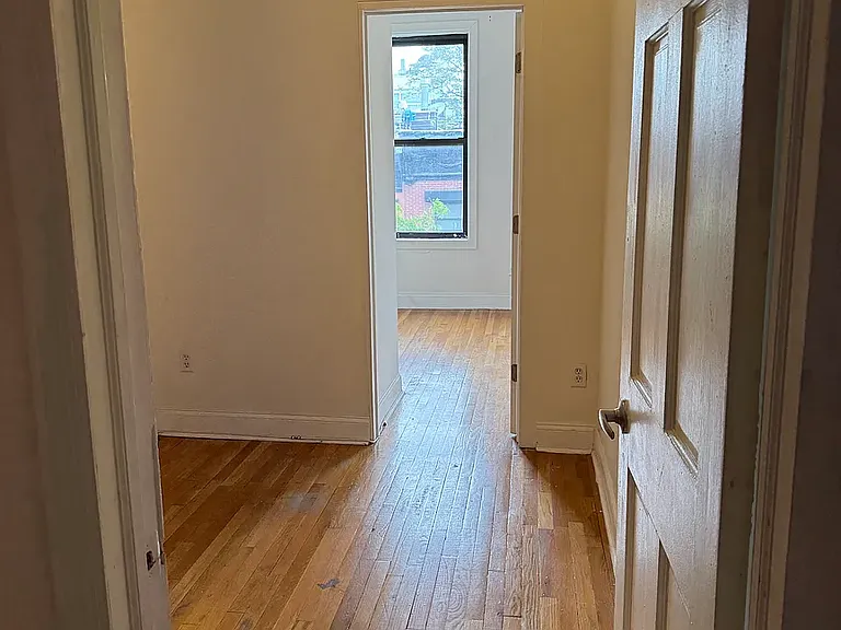 36 E 7th St #3W — Photo 4