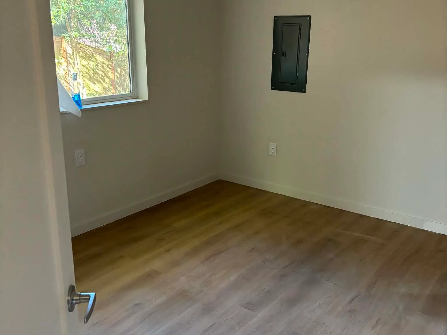 12224 SE 60th Pl — Photo 3