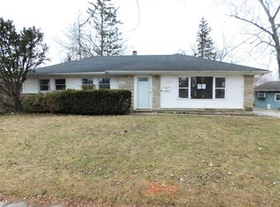 403 Niagara St #T, Park Forest, IL