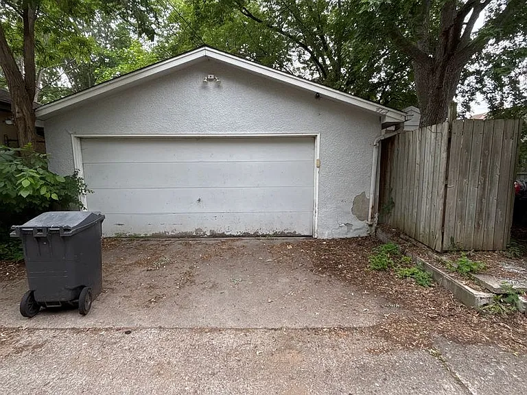 4711 Camden Ave N — Photo 9
