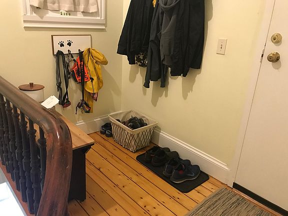 Third floor landing / mudroom space