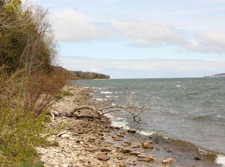 3696 N Duluth Ave, Duluth, WI 54235