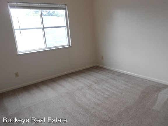 5th image of 90 E 13th Ave APT A