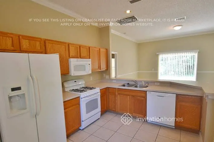 310 Heritage Estates Ln Deland, FL 32720 — Photo 4