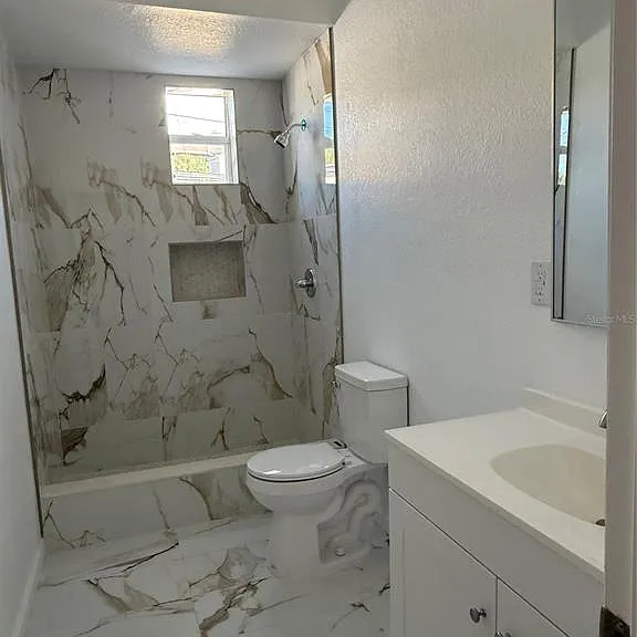 501 Athens St #A & B — Photo 8