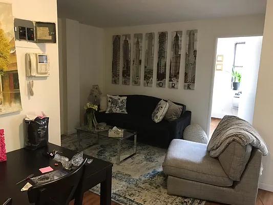 Rented by SERHANT. | media 12