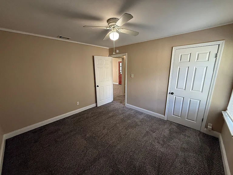 3884 Tuggle Ave — Photo 9