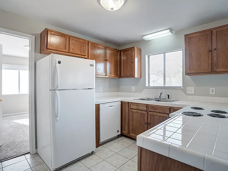 Colonial-Village-Apartments-Lincolnton-NC-Kitchen