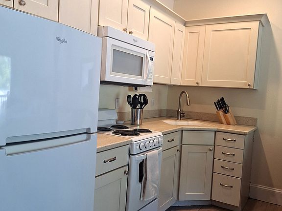 3rd image of 2305 Sidewinder Dr #908