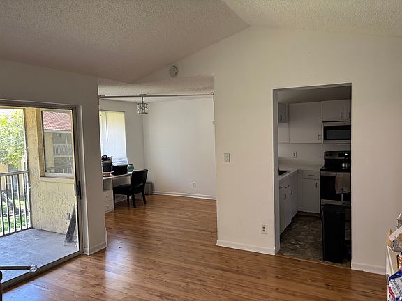 4th image of 1108 Coral Club Dr #1108