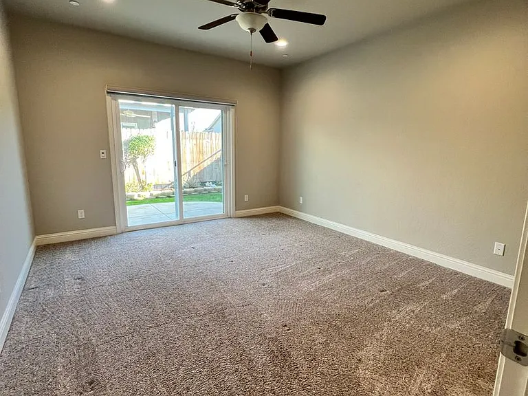 2137 La Vona Ave — Photo 24