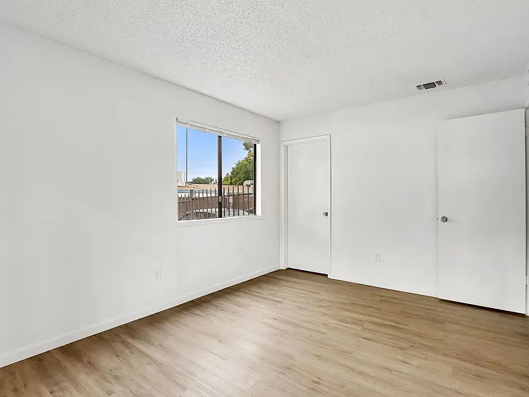 Parkview Village Apartments — Photo 19