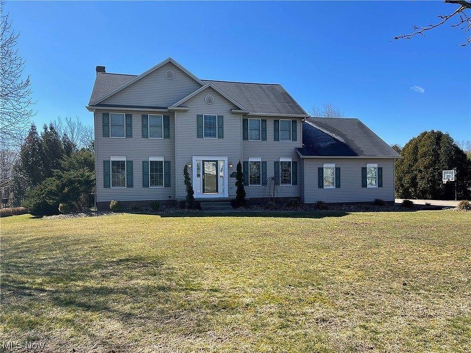 1st image of 97 Topaz Cir