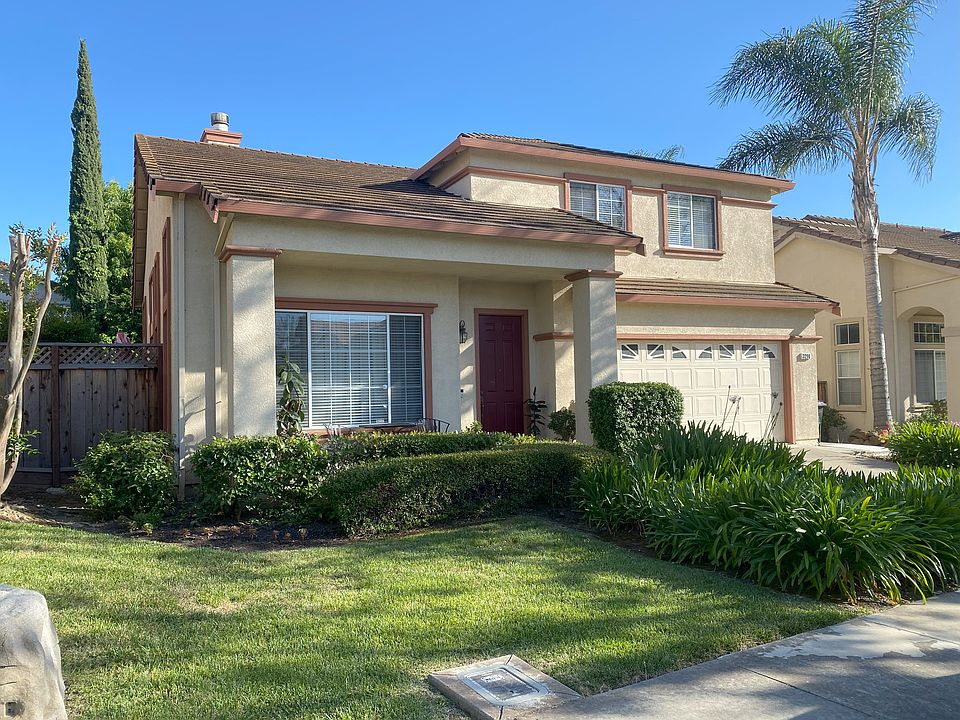 1st image of 3290 Palatino Way