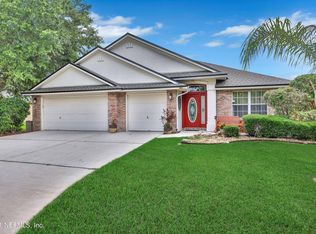 983 Drakewood Dr, Orange Park, FL 32065