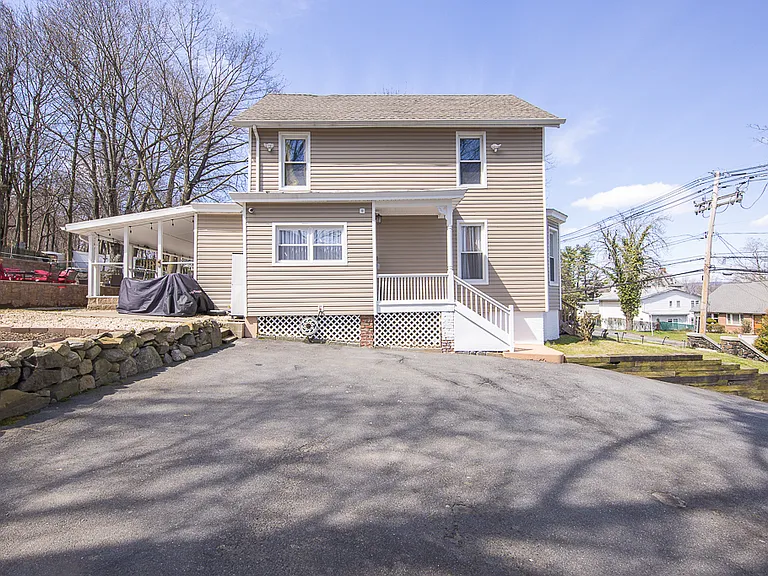 325 Westside Ave — Photo 21