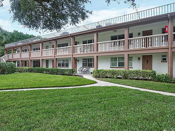 3rd image of 650 Pinellas Point Dr S APT 209