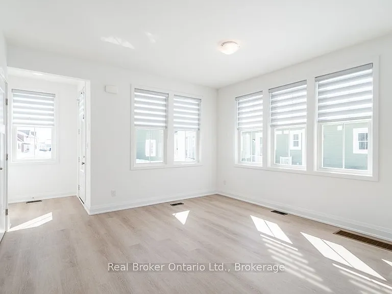 4 Danielle Cres — Photo 6