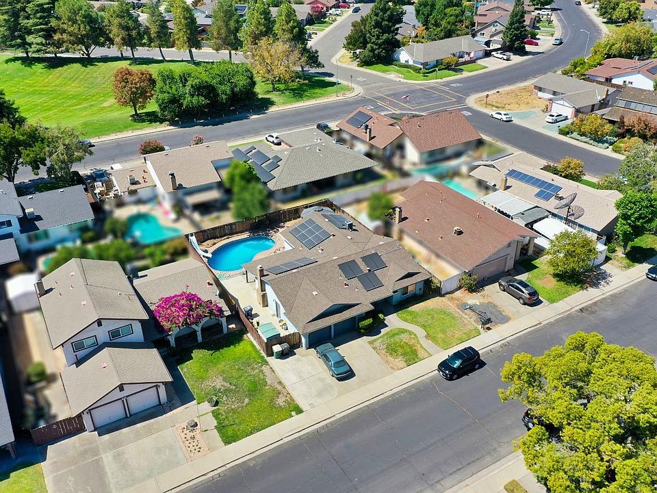 1st image of 871 Siskiyou Ln