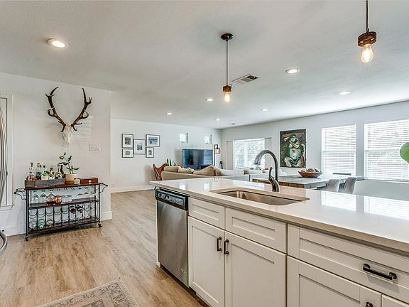 4th image of 748 Wales Way