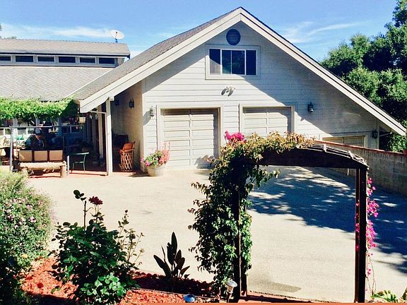 3rd image of 2877 Christopher Dr