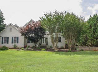 305 Castlewood Rd, Tyrone, GA 30290