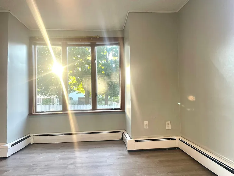 106 Webster St #2 — Photo 21