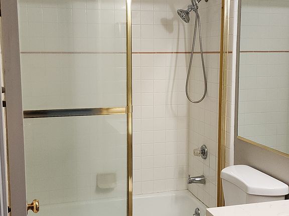 Dedicated Bathroom with Bathtub/Shower, Single Vanity and Medicine Cabinet