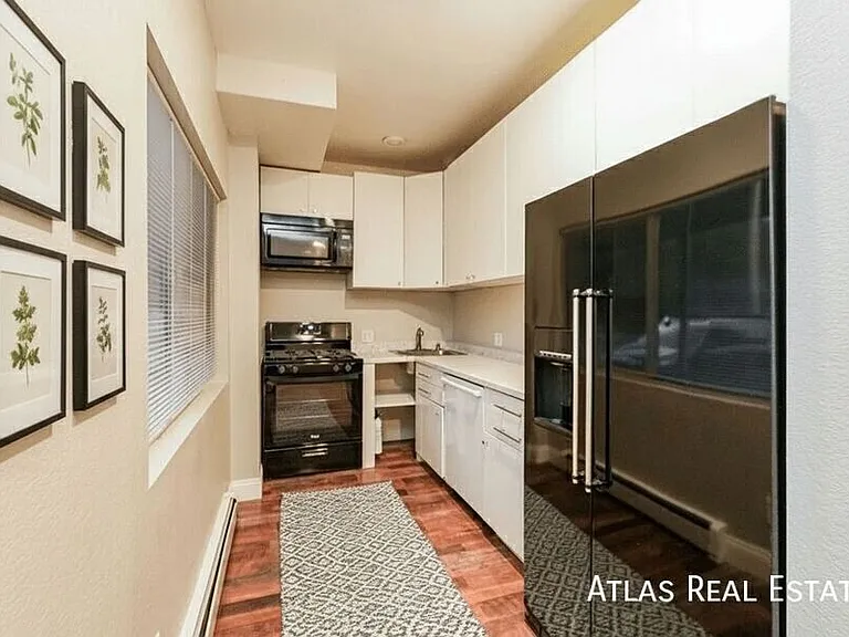 406 S 10th St #2 — Photo 12