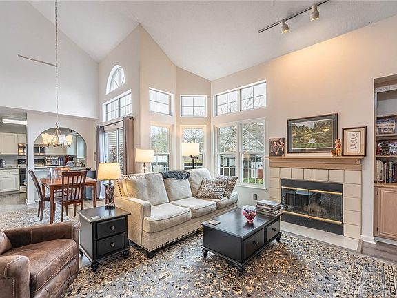4th image of 6834 Cedar Cove Dr