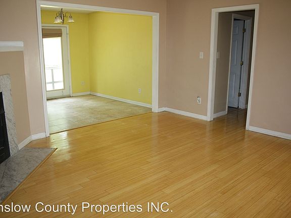 5th image of 100 Orchard Dr